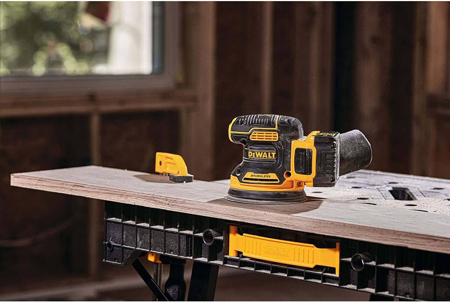 20V MAX Orbital Sander, Tool Only (DCW210B)