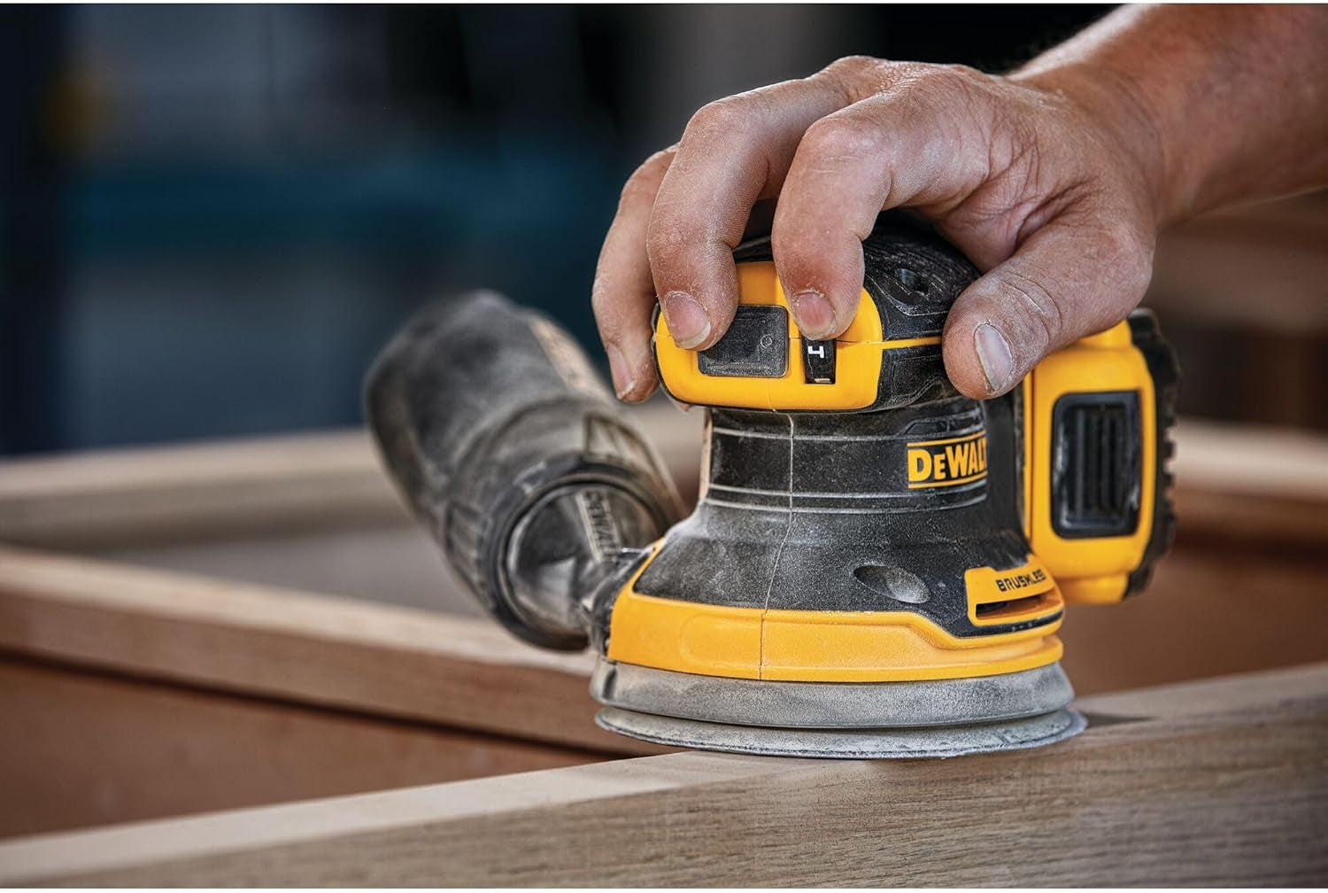 20V MAX Orbital Sander, Tool Only (DCW210B)