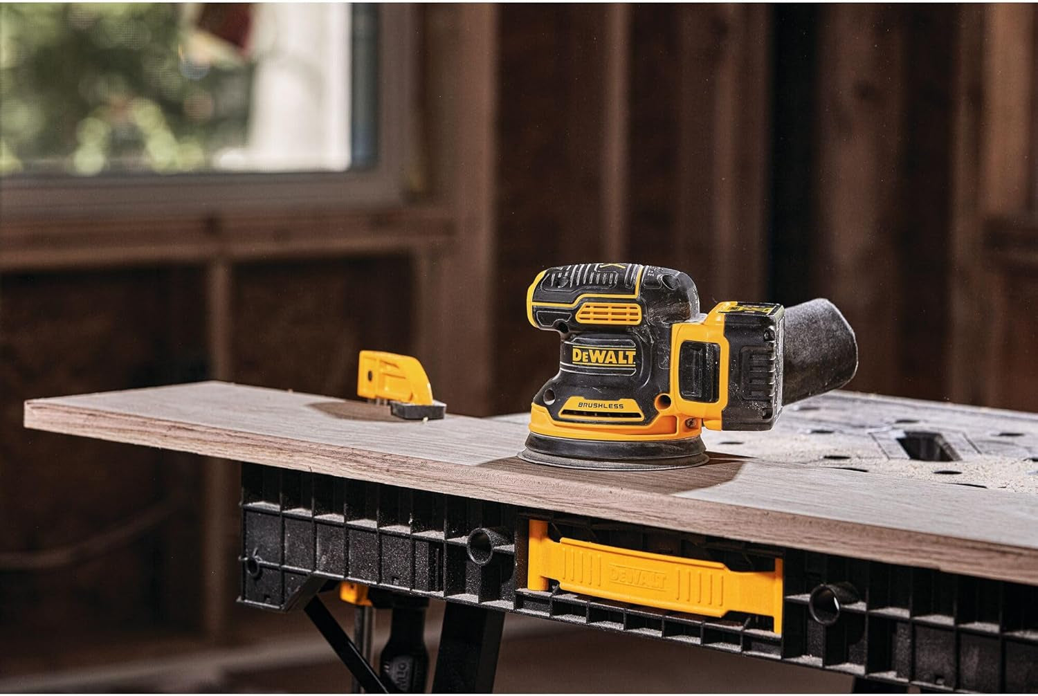 20V MAX Orbital Sander, Tool Only (DCW210B)