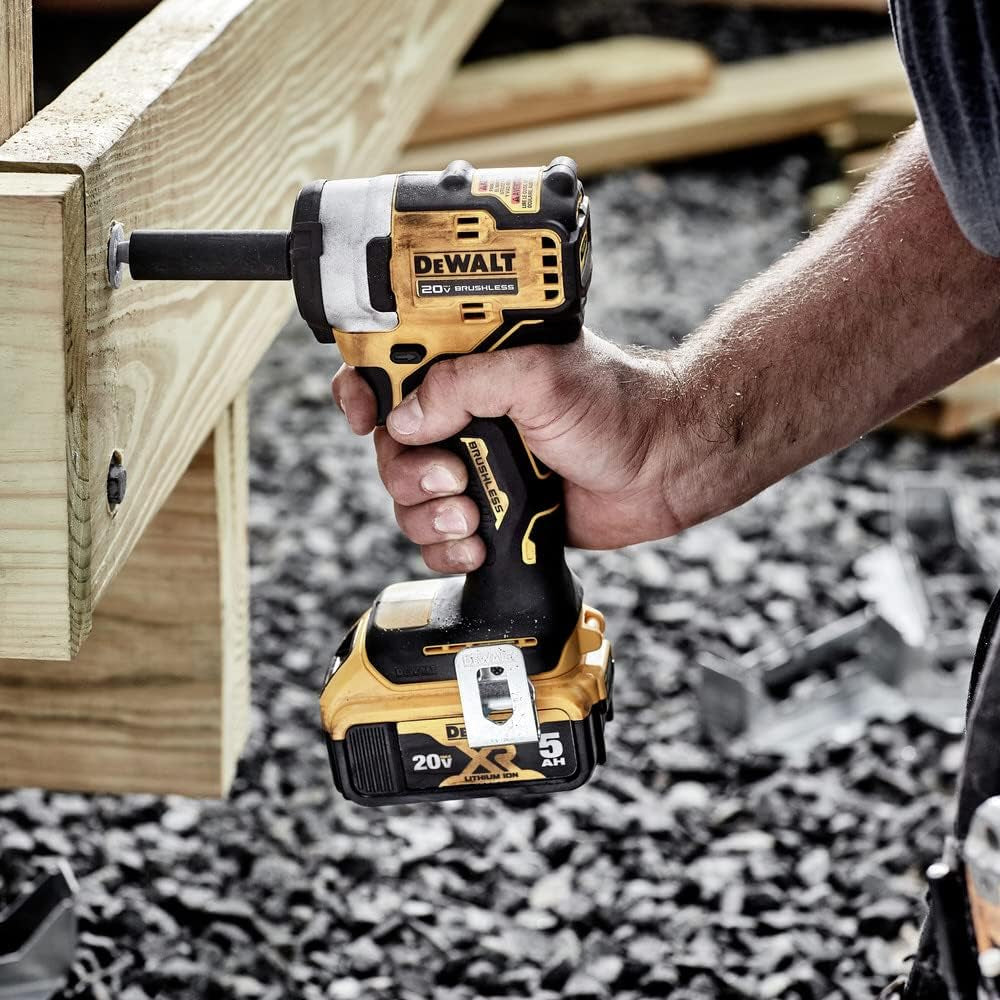 DCF913B 20V MAX* 3/8 In. Cordless Impact Wrench with Hog Ring Anvil (Tool Only)