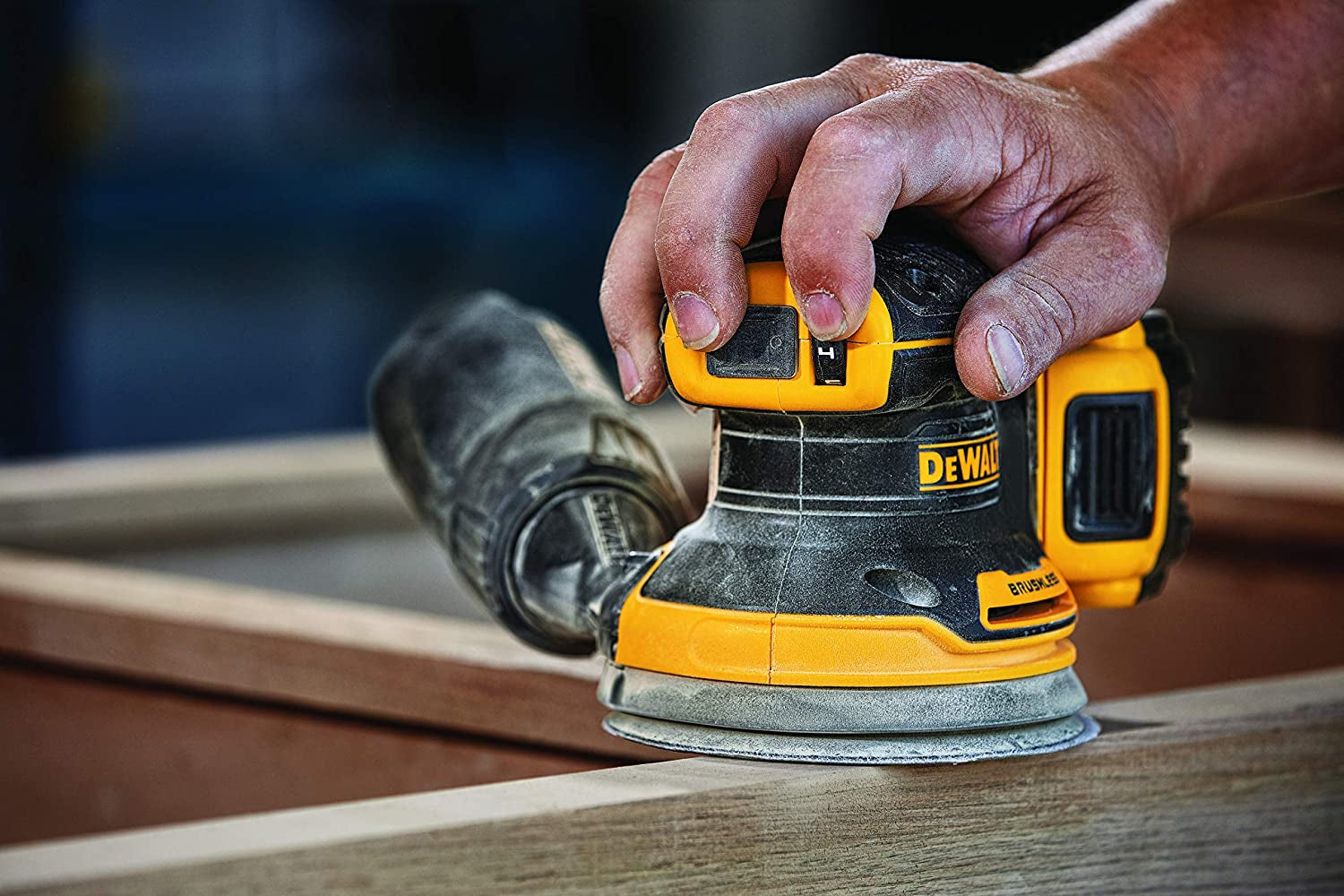 20V MAX Orbital Sander, Tool Only (DCW210B)