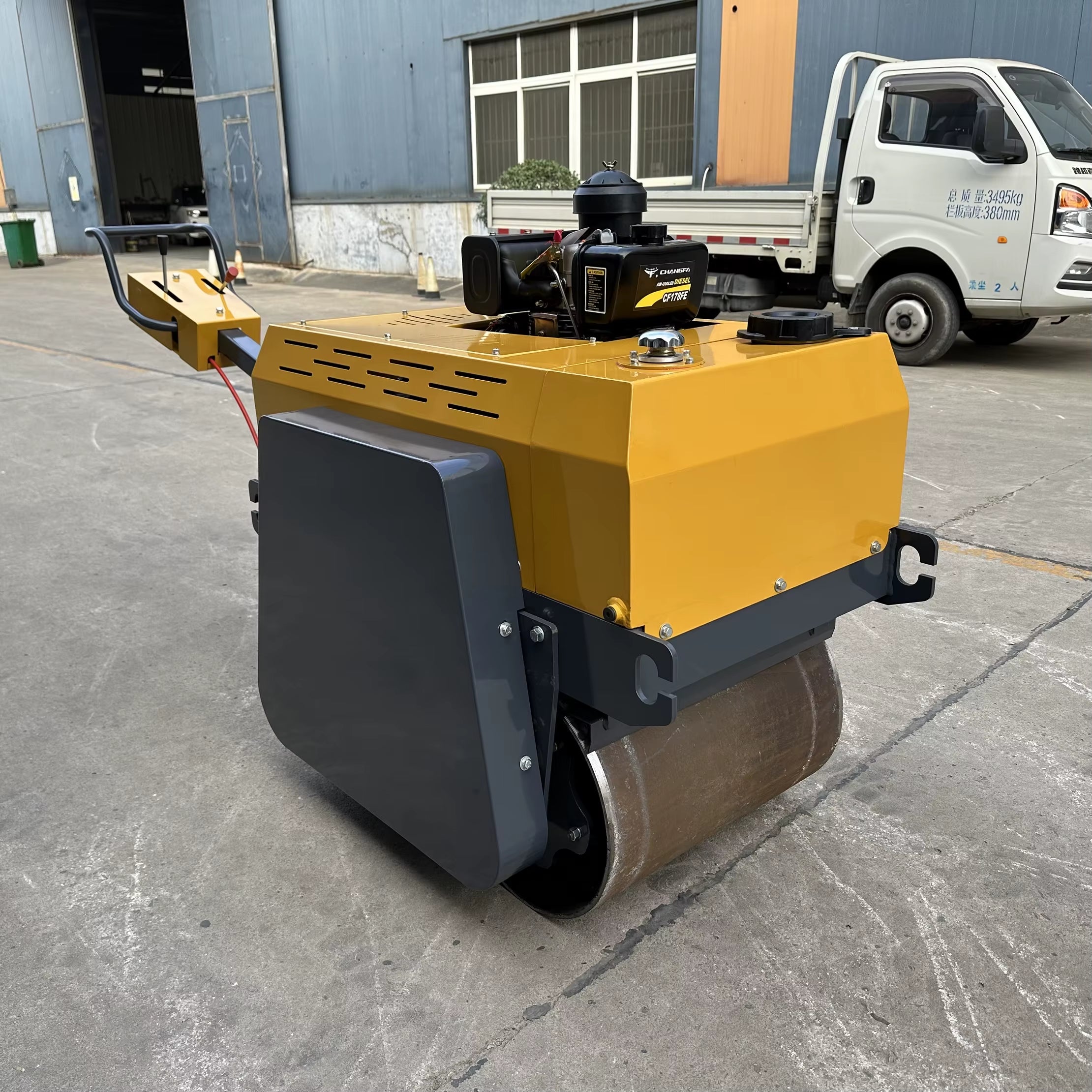 550 KG Double Drum Mini Road Roller Walk behind Handheld Vibratory Compactor with Changchai Engine