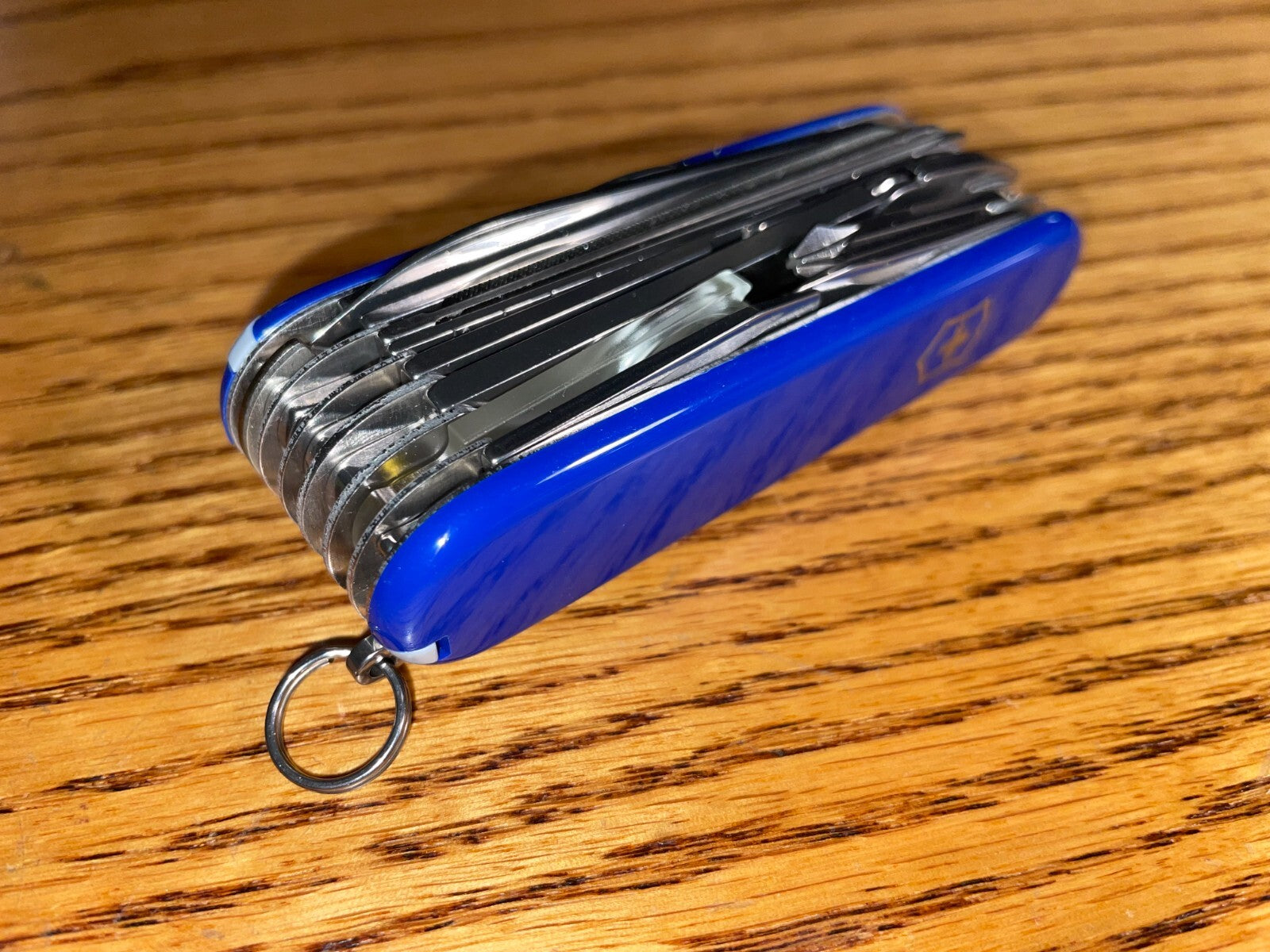 New Victorinox Swiss Army 91Mm Knife BLUE SWISSCHAMP 1.6795.2