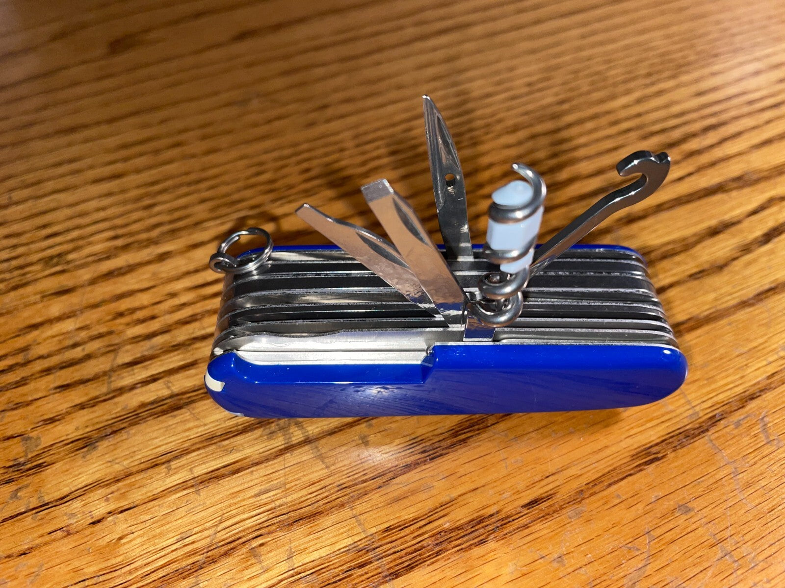 New Victorinox Swiss Army 91Mm Knife BLUE SWISSCHAMP 1.6795.2
