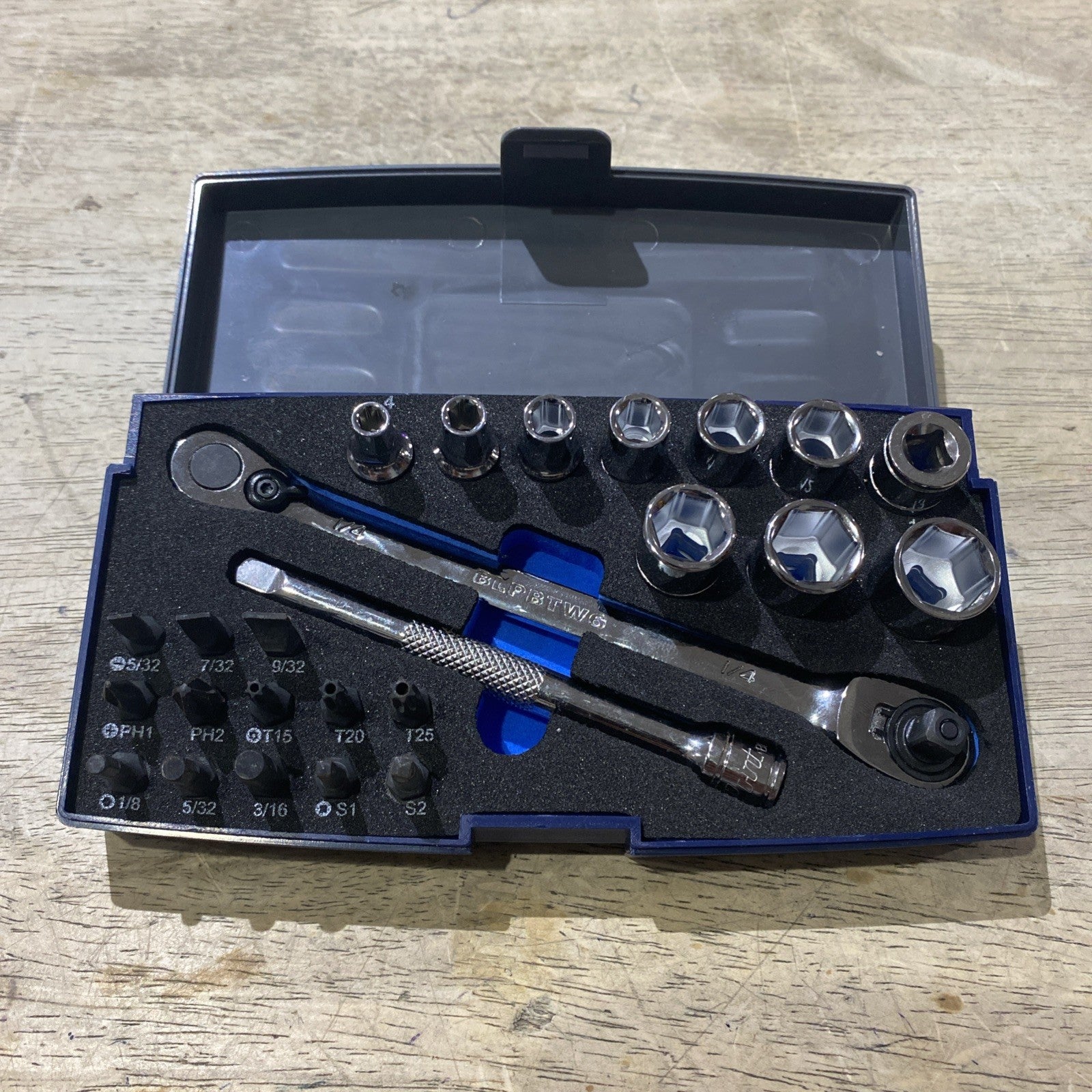 Blue Point BLPBTWKIT 25 Pc 1/4" Drive Socket & Bit Ratchet Set