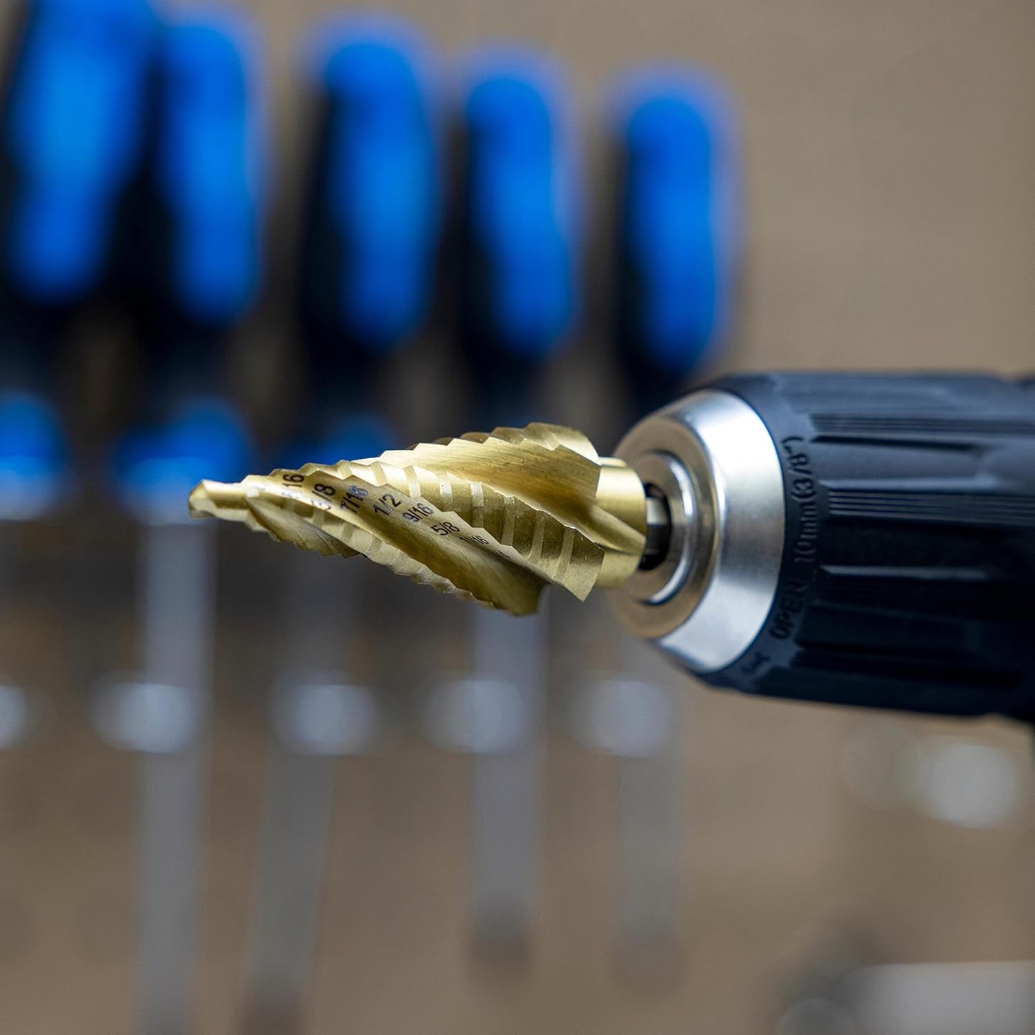10180A Steel Spiral Quick-Change Step Drill Bit for Metal with 4-Flute Spiral Grooved Design, Nitride-Coated High-Speed Steel Multitool with 12 Sizes in 1 Step Bit, Unibit, Hole Drill Bit