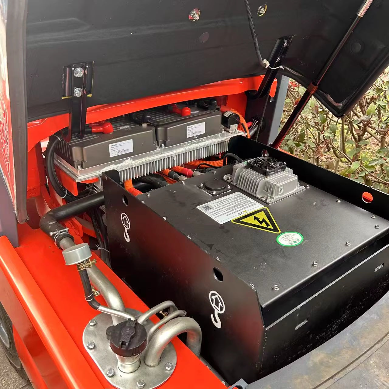 5 Ton Electric Forklift 5000 KGS with Lithium Battery CE Certified Warehouse Logistics Use