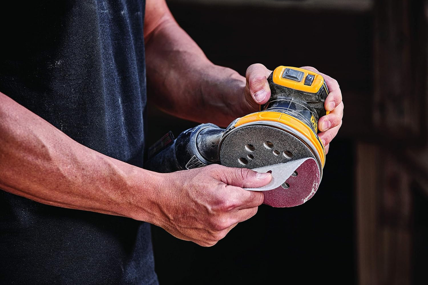 20V MAX Orbital Sander, Tool Only (DCW210B)