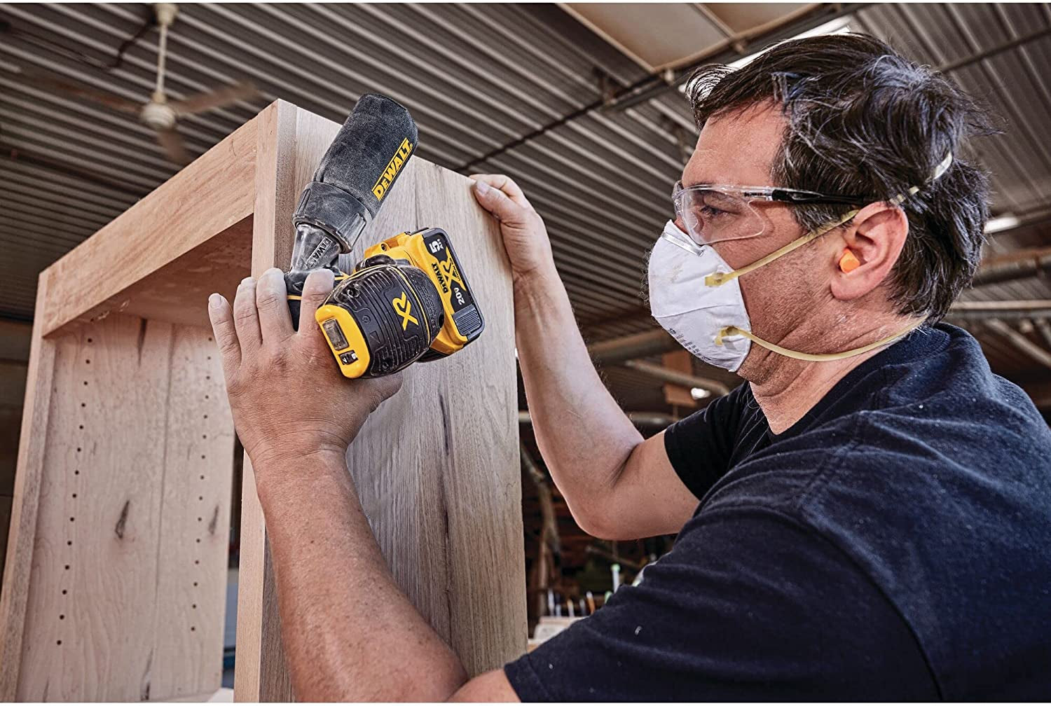 20V MAX Orbital Sander, Tool Only (DCW210B)